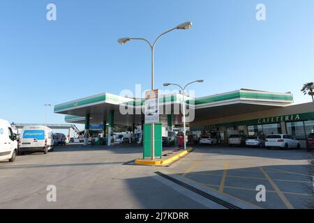 Stazione di servizio BP a Fuengirola, provincia di Malaga, Spagna. Foto Stock