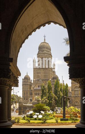 06 02 2008 il Municipal Corporation Building, Mumbai situato a Mumbai Sud a Maharashtra, India. È anche noto come Bombay Municipal Corporat Foto Stock