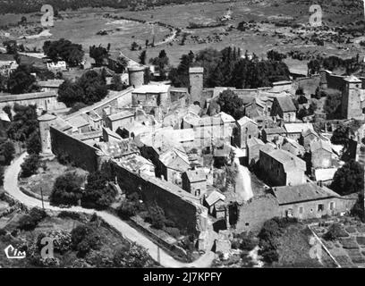 La Couvertoirade Dipartimento: 12 - Aveyron Regione: Occitanie (ex Midi-Pyrénées) cartolina d'epoca, début 20e siècle Foto Stock