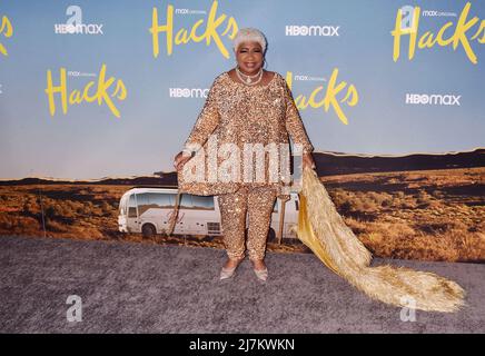 Los Angeles, CA. 09th maggio 2022. Luenell partecipa alla prima di Los Angeles stagione 2 del 'Hacks' di HBO Max al DGA Theatre Complex il 09 maggio 2022 a Los Angeles, California. Credit: Jeffrey Mayer/JTM Photos/Media Punch/Alamy Live News Foto Stock