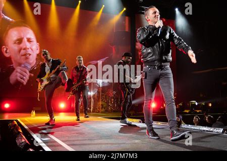 Verona, Italia. 09 maggio 2022. La foto mostra una pop band italiana durante gli spettacoli all'Arena di Verona per il suo "Modà Fortuna tour" Foto Stock