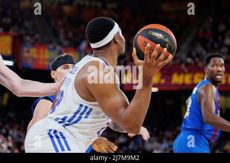 BARCELLONA - Apr 10: Guerschon Yabusele in azione durante la partita della ACB League tra il FC Barcelona e il Real Madrid al Palau Blaugrana il 10,2022 aprile Foto Stock