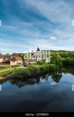 Un villaggio francese Saint-Leon-sur-Vezere situato nel sud-ovest della Francia Foto Stock