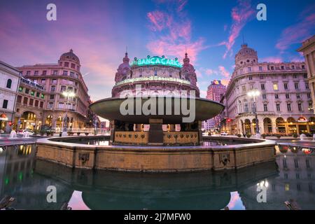 GENOVA, ITALIA - 30 DICEMBRE 2021: Piazza De Ferrari alla fontana al mattino. Foto Stock