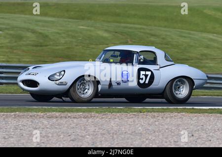 Jonathan Mitchell, Jaguar e-Type semi-leggero, Jaguar e-Type, Jaguar Classic Challenge per le vetture Jaguar pre-1966, una corsa di sessanta minuti con l'opti Foto Stock