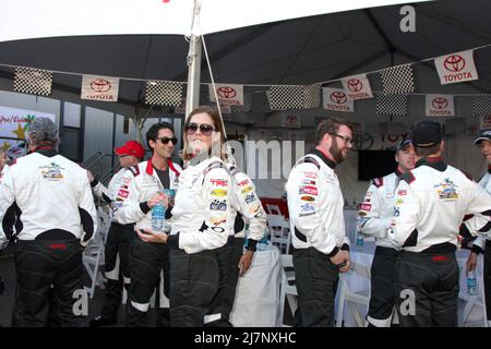 LOS ANGELES - Apr 11: Tricia Helfer al Pro/Celeb Race Qualificating Day 2014 al Long Beach Grand Prix il 11 aprile 2014 a Long Beach, California Foto Stock