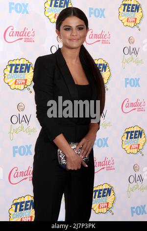 LOS ANGELES - AGO 10: Selena Gomez al Teen Choice Awards 2014 al Shrine Auditorium il 10 agosto 2014 a Los Angeles, CA Foto Stock