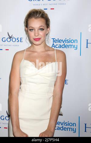 LOS ANGELES - GIU 1: Sadie Colvano al 7th Annual Television Academy Honours at SLS Hotel il 1 giugno 2014 a Los Angeles, CA Foto Stock