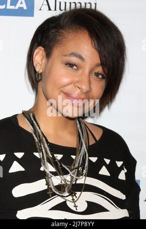 LOS ANGELES - MAGGIO 16: Raven-Symone alla UCLA's Spring Sing 2014 al Pauley Pavilion UCLA il 16 maggio 2014 a Westwood, CA Foto Stock