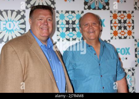 LOS ANGELES - LUGLIO 20: Joel McKinnon Miller, Dirk Blocker al FOX TCA Luglio 2014 Party alla Soho House il 20 Luglio 2014 a West Hollywood, CA Foto Stock