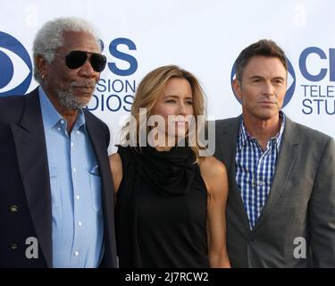 LOS ANGELES - MAGGIO 19: Morgan Freeman, Tea Leoni, Tim Daly al CBS Summer Soiree al London Hotel il 19 Maggio 2014 a West Hollywood, CA Foto Stock