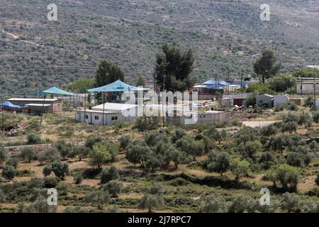 Nablus, Palestina. 10th maggio 2022. Visione generale dei nuovi edifici nell'insediamento ebraico di Shafeet Rahil, a sud di Nablus in Cisgiordania, dopo che il ministro della Difesa israeliano Benny Gantz ha approvato l'unificazione del consiglio di due insediamenti ebraici per la prima volta in 24 anni. (Foto di Nasser Ishtayeh/SOPA Images/Sipa USA) Credit: Sipa USA/Alamy Live News Foto Stock