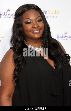 LOS ANGELES - LUG 8: Candice Glover alla Crown Media Networks Luglio 2014 TCA Party alla Private Estate il 8 luglio 2014 a Beverly Hills, CA Foto Stock