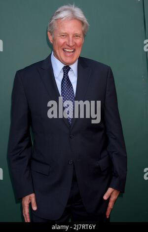 LOS ANGELES - LUG 8: Bruce Boxleitner alla Crown Media Networks Luglio 2014 TCA Party alla Private Estate il 8 luglio 2014 a Beverly Hills, CA Foto Stock