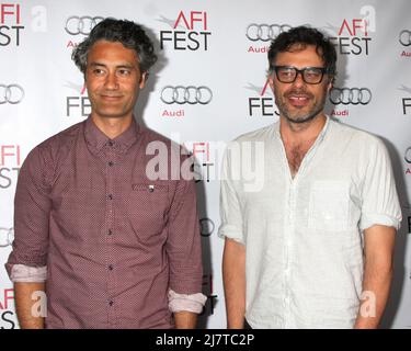 LOS ANGELES - NOV 8: Taika Waititi, Jemaine Clement al AFI FEST 2014 Photocall al TCL Chinese 6 Theatres il 8 novembre 2014 a Los Angeles, CA Foto Stock