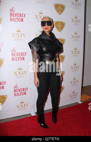 LOS ANGELES - Oct 16: Amber Rose al XXIV Carat Launch Party presso l'hotel Beverly Hilton il 16 ottobre 2014 a Beverly Hills, CA Foto Stock