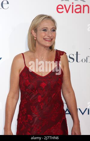 LOS ANGELES - Oct 7: Caroline Goodall al 'The Best of Me' LA Premiere al Regal 14 Theatres il 7 ottobre 2014 a Los Angeles, CA Foto Stock