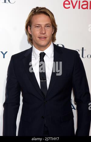 LOS ANGELES - Oct 7: Luke Bracey al 'The Best of Me' LA Premiere al Regal 14 Theatres il 7 ottobre 2014 a Los Angeles, CA Foto Stock