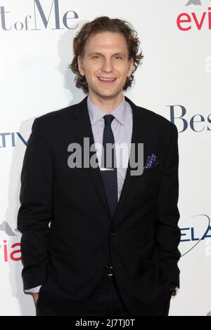 LOS ANGELES - Oct 7: Sebastian Arcelus al 'The Best of Me' LA Premiere al Regal 14 Theatres il 7 ottobre 2014 a Los Angeles, CA Foto Stock