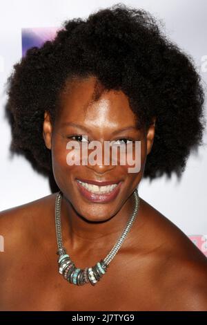 LOS ANGELES - SET 18: Dionne Neish al 'Figlie di POP' Season 3 Premiere Party al MADERA Kitchen & Bar il 18 settembre 2014 a Los Angeles, CA Foto Stock