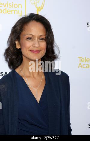 LOS ANGELES - AGO 12: Anne-Marie Johnson al Dynamic & diversity: A Emmy Awards 66th Celebration of Diversity Event at Television Academy il 12 agosto 2014 a North Hollywood, California Foto Stock