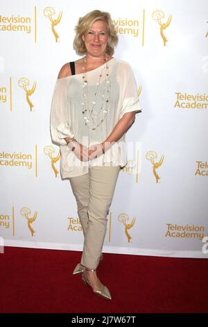 LOS ANGELES - AGO 22: Jayne Atkinson alla ricezione del gruppo di pari dei produttori della Television Academy al London Hotel il 22 agosto 2014 a West Hollywood, CA Foto Stock