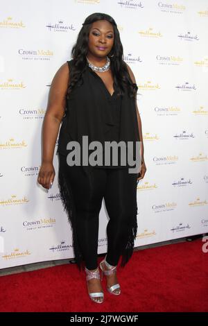 LOS ANGELES - LUG 8: Candice Glover alla Crown Media Networks Luglio 2014 TCA Party alla Private Estate il 8 luglio 2014 a Beverly Hills, CA Foto Stock