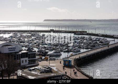 Vista sul porto di Torquay, Devon, Regno Unito Foto Stock