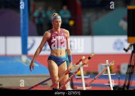 Sandi Morris si prepara a saltare ai Campionati del mondo Indoor di Belgrado 2022 nella specialità della pole vault. Foto Stock