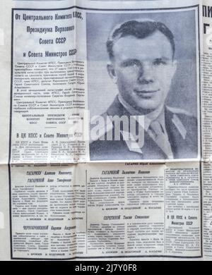 Sovetskaya Rossiya (in russo: Советская Россия, Russia sovietica) è un quotidiano politico russo, 73 (3587) 29 marzo 1968. Morte di Yuri Gagarin. Foto Stock