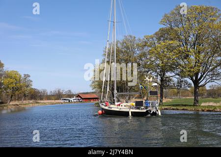 Tempo stagionale, canale di Göta a Ljung, Svezia, durante il giovedì. Foto Stock