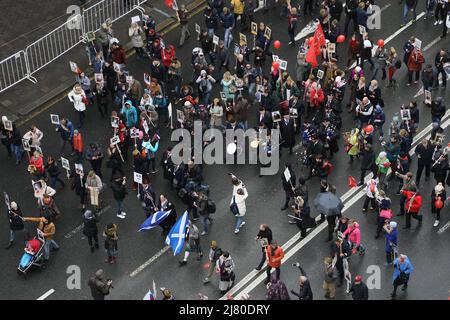 Foto del 'reggimento eterno', che memorizza i caduti durante la seconda guerra mondiale (Grande Guerra Patriottica) il giorno della Vittoria il 9 maggio a Mosca, Russia Foto Stock