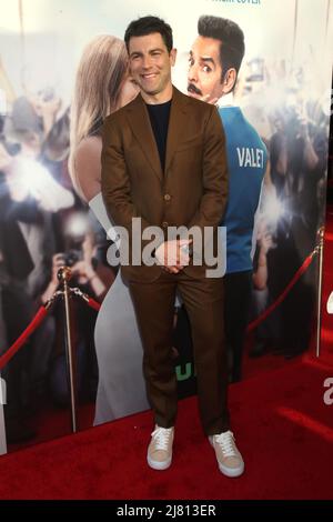 Hollywood, CA. 11th maggio 2022. Max Greenfield alla prima di Hulu's The Valet al Montalban Theater il 11 maggio 2022 a Hollywood, California. Credit: Faye Sadou/Media Punch/Alamy Live News Foto Stock