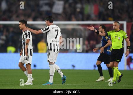 Dusan Vlahovic (Juventus)Paulo Exequiel Dybala (Juventus) durante la partita di Coppa Italia Italiana tra Juventus 2-4 Inter allo Stadio Olimpico il 11 maggio 2022 a Roma, Italia. Credit: Maurizio Borsari/AFLO/Alamy Live News Foto Stock
