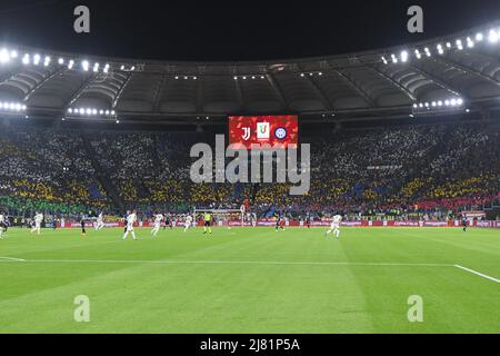 Roma, Italia. 11th maggio 2022. ROMA, ITALIA - Maggio 11 : la partita di calcio finale della Coppa Italia tra FC Juventus e Inter Milan FC allo Stadio Olimpico il 11 maggio 2022 a Roma, Italia Credit: Independent Photo Agency/Alamy Live News Foto Stock