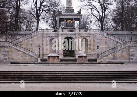 Monaco di Baviera, Germania- Marzo 20,2022: Il monumento di Angelo della Pace (Friendsengel) al Parco Massimiliano di Monaco. Foto Stock