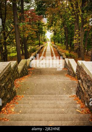 Parco dei giardini Untermyer vicino al vecchio acquedotto di Croton, Yonkers, Hudson Valley, New York Foto Stock