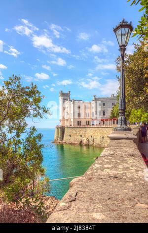 Castello di Miramare, Trieste, Friuli-Venezia Giulia, Italia Foto Stock