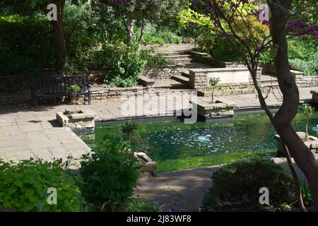 Il giardino Imola nel Parco del Castello di Colchester Foto Stock