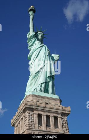 Statua della libertà di New York, guardando dalla base Foto Stock