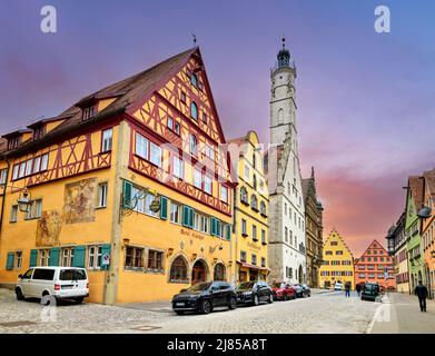 Germania Baviera strada Romantica. Rothenburg ob der Tauber. Herrngasse, la strada principale del centro Foto Stock