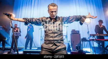 Dave Gahan di Depeche Mode in esecuzione con Soulsaver nel 2021 Foto Stock