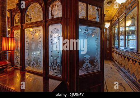 Pub tradizionale The Princess Luise a Londra, Regno Unito Foto Stock