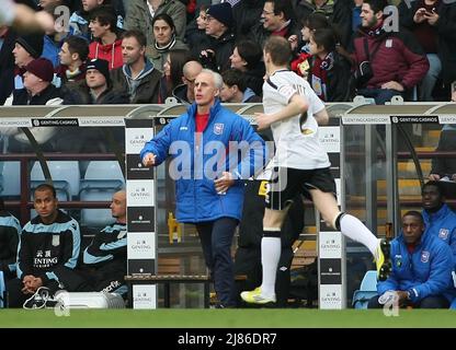 1st Gennaio 2013 - Calcio fa Cup - Aston Villa Vs. Città di Ipswich - Ipswich il responsabile della città Mick McCarthy dà istruzioni - Foto: Paul Roberts / Pathos. Foto Stock