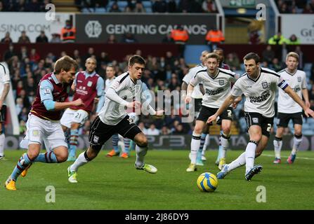 1st Gennaio 2013 - Calcio fa Cup - Aston Villa Vs. Città di Ipswich - Marc Albrighton di Aston Villa guida all'attacco di Città di Ipswich - Foto: Paul Roberts / Pathos. Foto Stock