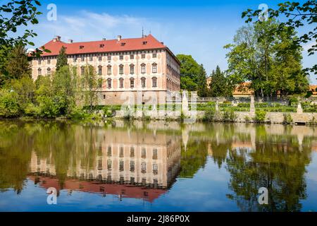 Barokni zamek Libochovice (nar. Kulturni pamatka), Ustecky kraj, Ceska republika / castello barocco Libochovice (punto di riferimento culturale nazionale), Repubblica Ceca Foto Stock