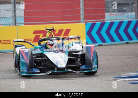 Berlino, Germania, 13th maggio 2022. 2022 Shell Recharge Berlin e-Prix, 2021-22 ABB FIA Formula e World Championship, Tempelhof Airport Circuit a Berlino, Germania nella foto: #3 Oliver TURVEY (GBR) del NIO 333 FE Team © Piotr Zajac/Alamy Live News Foto Stock