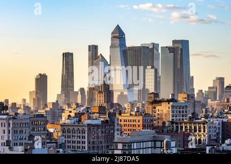 New York, USA, 11 maggio 2020. Edifici di Manhattan al tramonto. Credit: Enrique Shore/Alamy Stock Photo Foto Stock