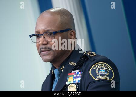 Washington DC, Stati Uniti. 13th maggio 2022. Detroit, Michigan il capo della polizia James White partecipa al briefing quotidiano alla Casa Bianca a Washington, DC, 13 maggio 2022. Credit: MediaPunch Inc/Alamy Live News Foto Stock