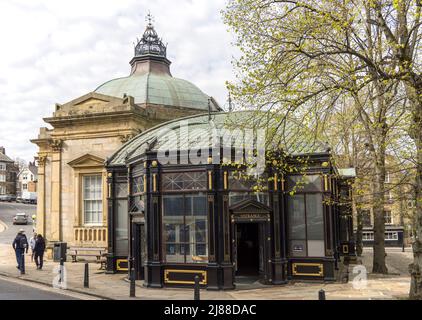 le famose sale da pompa vittoriane nella città termale di harrogate yorkshire Foto Stock
